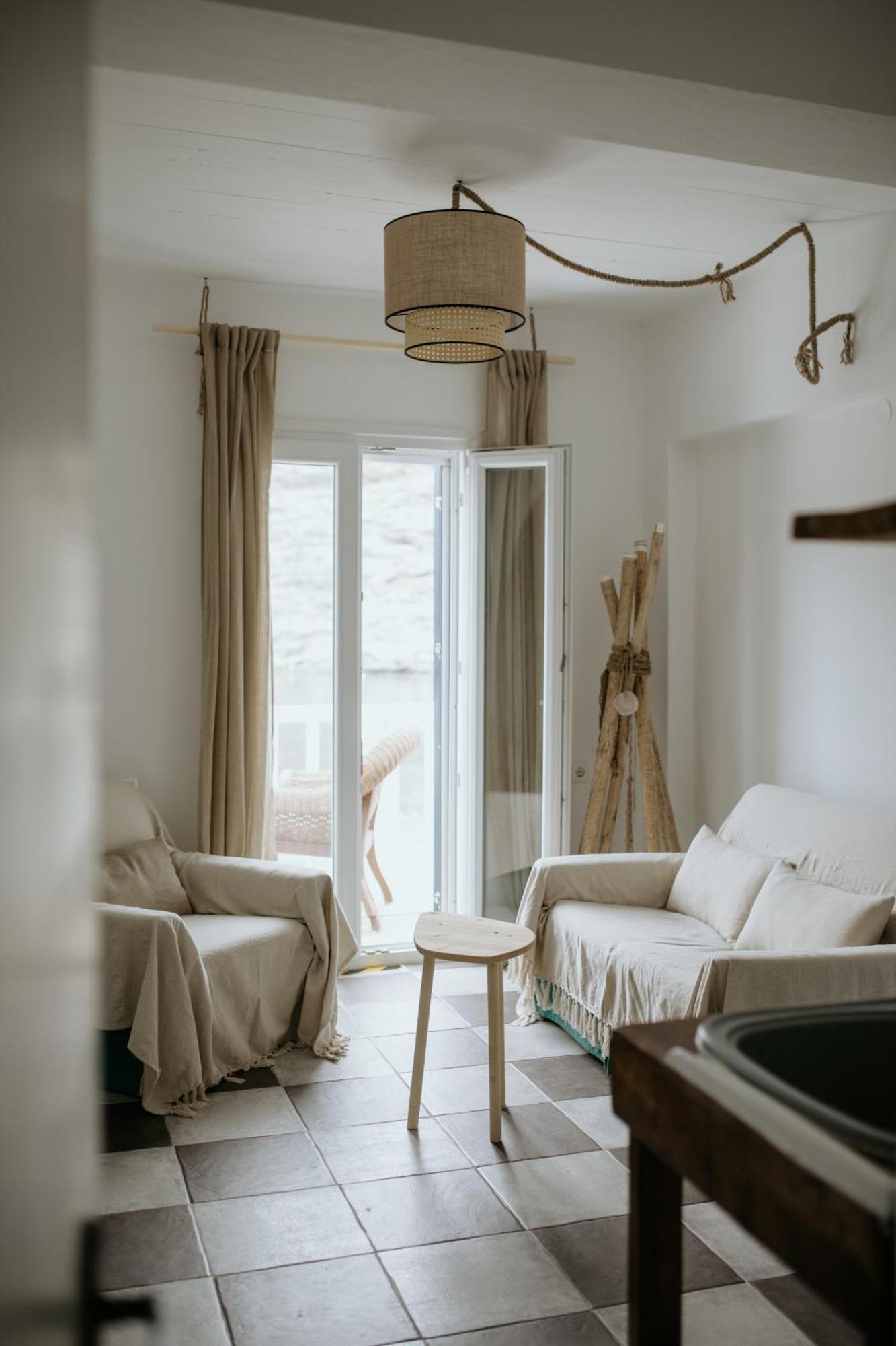 Yi & Thalassa Living By Khi Kíthnos Dış mekan fotoğraf